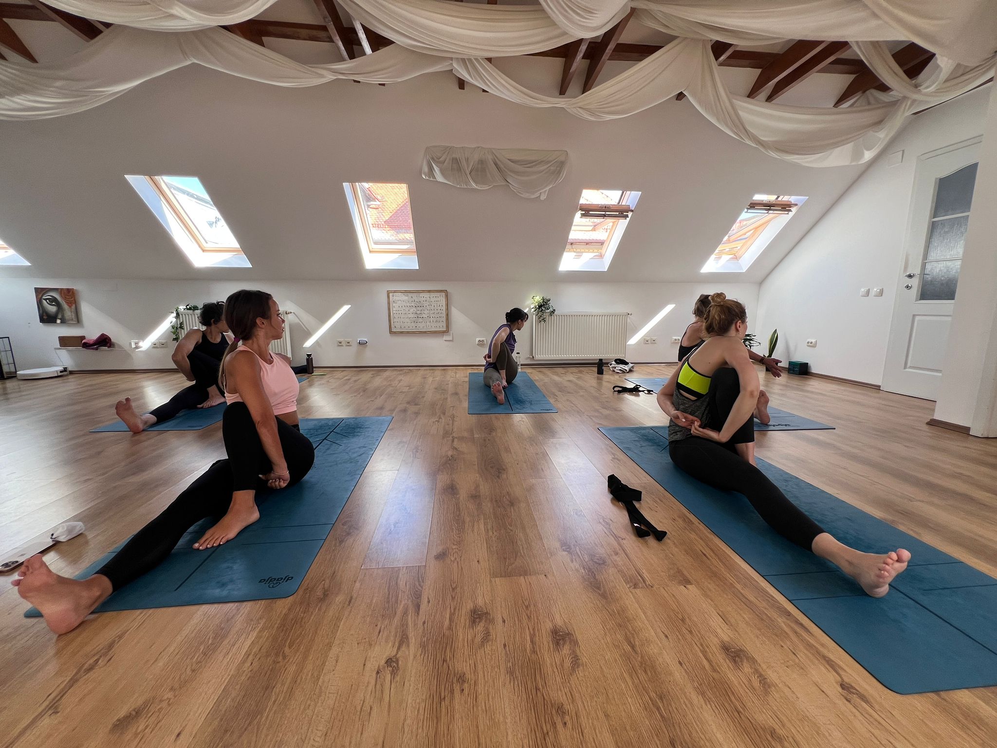 EKamAshtanga