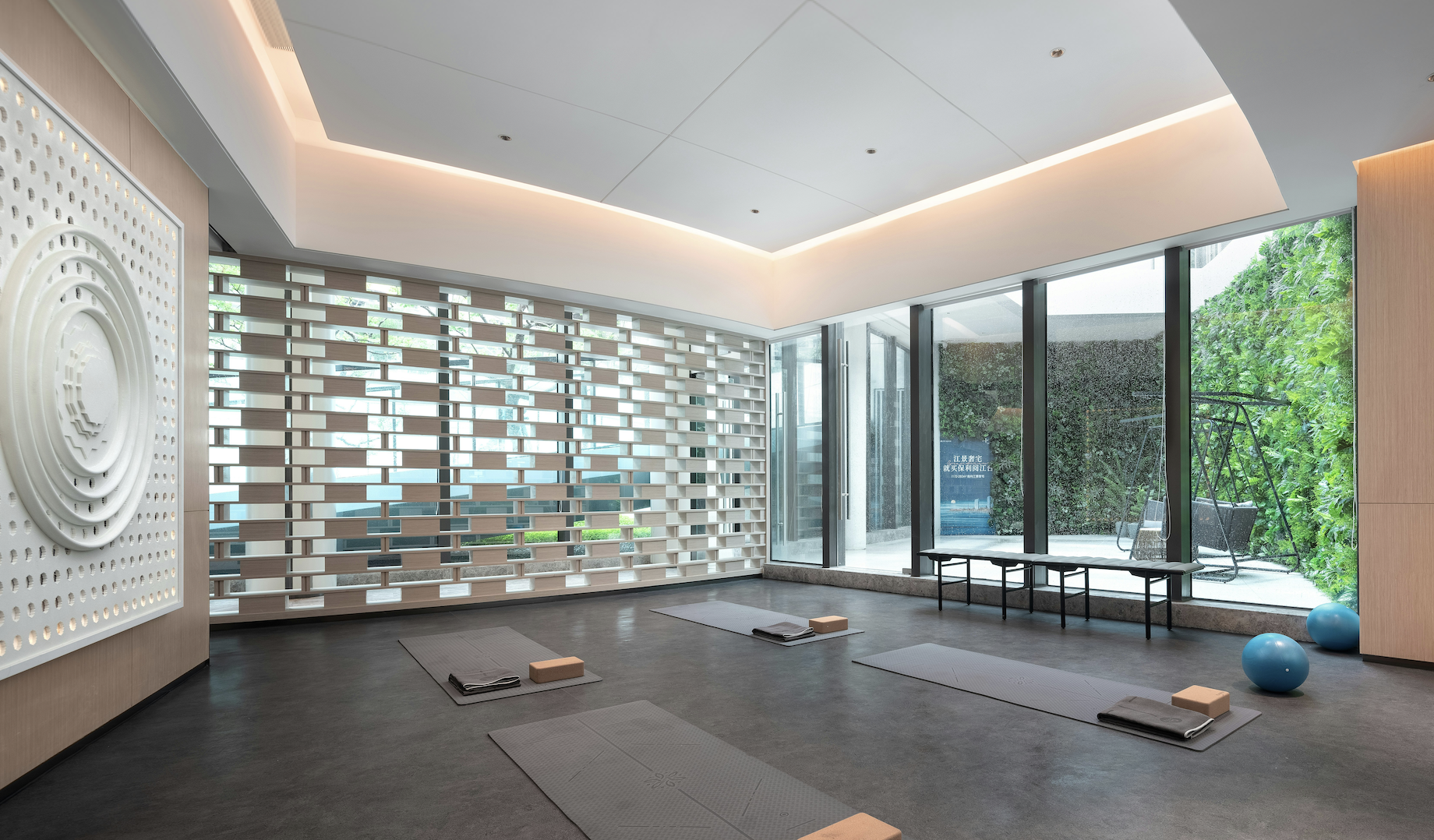 YogaPass_Yoga2026_office